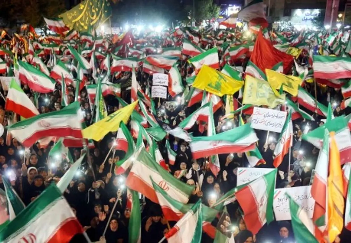 گزارش گاردین از بی‌اعتمادی ایرانی‌ها به آتش‌بس موقت با آمریکا