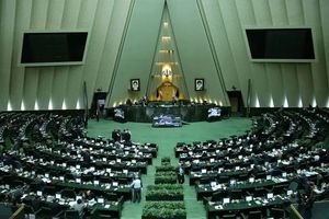 «اما و اگرهای»طرح جدید مجلس درباره تصویربرداری و ارسال محتوا به شبکه‌های معاند به روایت یک حقوقدان؛ استفاده از تعبیر «نوعاً» دایره تفسیر را گسترده و امکان اعمال سلیقه شخصی از سوی مقام رسیدگی‌کننده را تشدید می کند