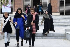 معاونت زنان ریاست جمهوری: براساس نتایج یک پژوهش نزدیک به ۴۰ درصد زنان بی حجاب تهران دیپلمه و خانه دار هستند