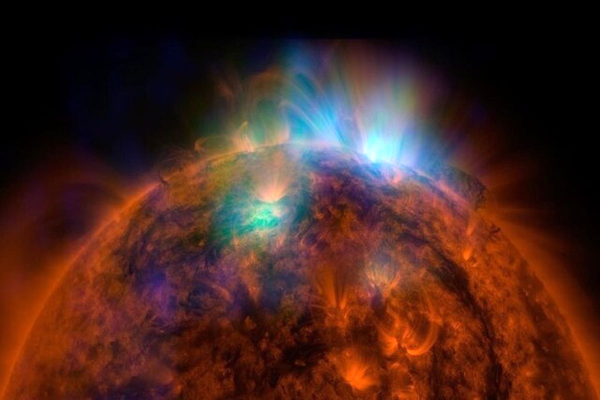 ثبت تصویری خیره کننده از خورشید با ۲ تلسکوپ ناسا