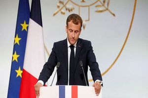  اقدام جنجالی ماکرون برای تغییر رنگ پرچم فرانسه