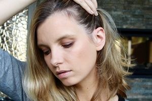 راهکارهای مناسب برای جلوگیری از ریزش مو بعد از زایمان