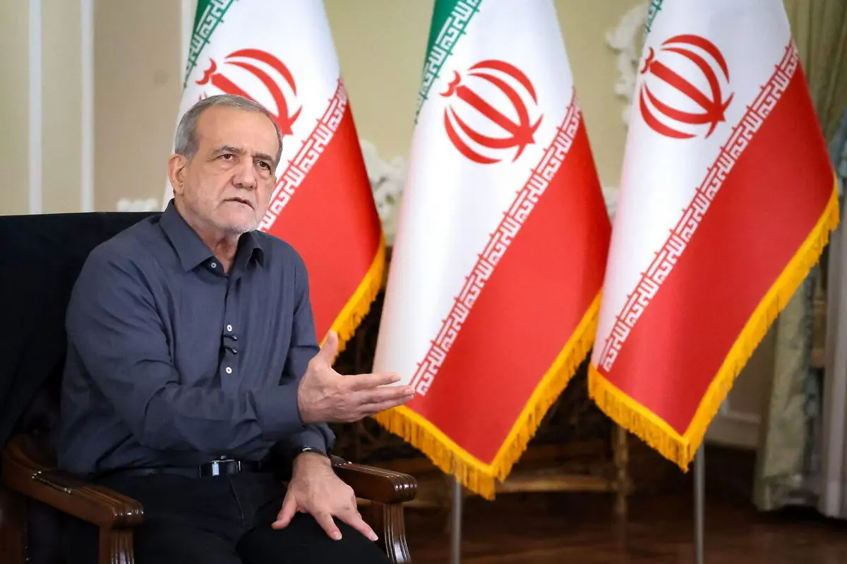 پزشکیان: من اگر بخواهم استعفا بدهم رسما اعلام می‌کنم! /  آنهایی که به تفاهم‌نامه می‌گویند شکست، حرف اسرائیل را می‌زنند/ برای جهالت انسان همین قدر کافیست که نداند قدرتش چقدر است/ از قالیباف خواهش کردیم که رئیس تیم مذاکره‌کننده شود
