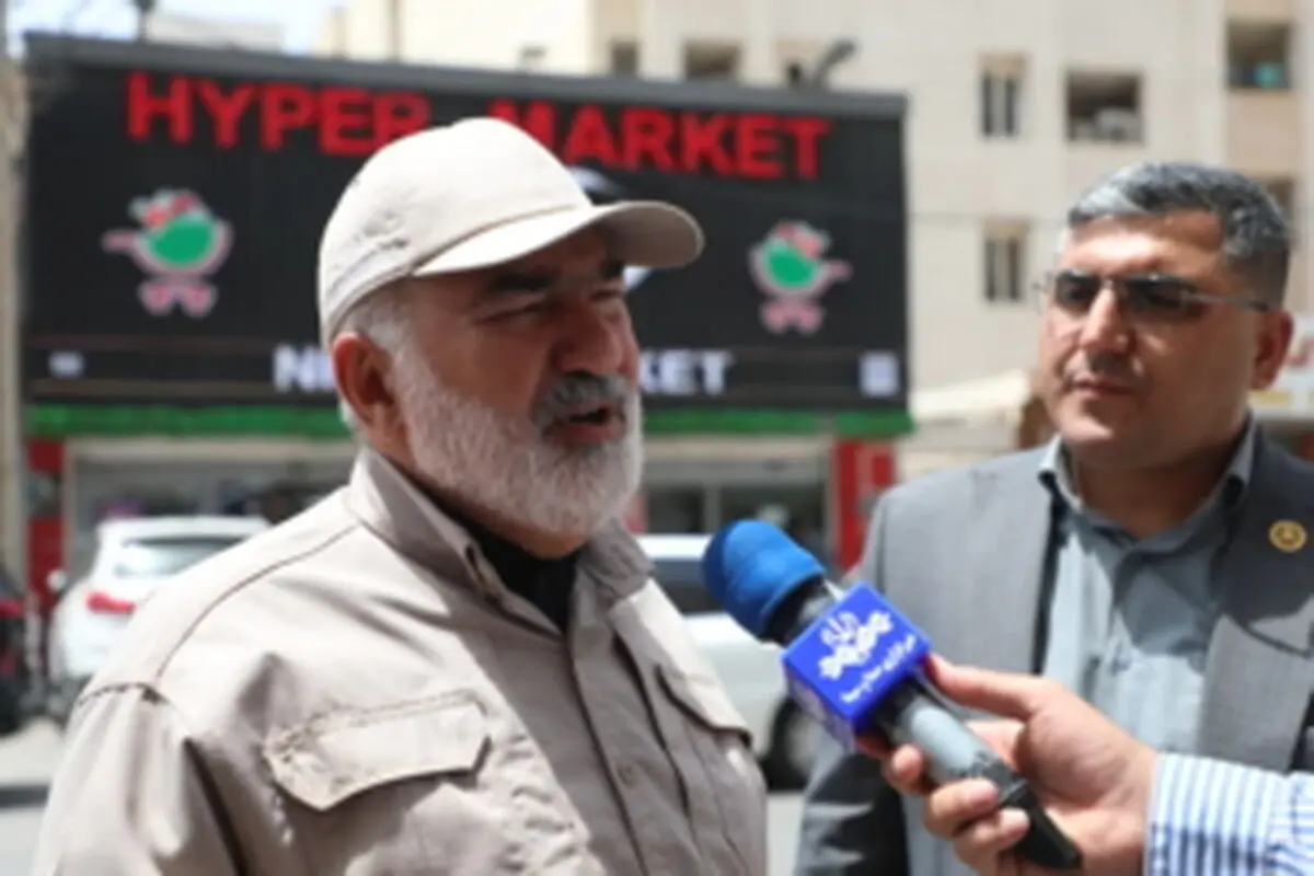 راه‌اندازی ستاد ویژه نظارت بر بازار خوزستان از زمان جنگ تحمیلی سوم / استاندار خوزستان: مدیرانی که پای کار میدان نباشند، برکنار می‌شوند / نظارت روزانه بر قیمت‌ها و دارو؛ مردم نگران نباشند