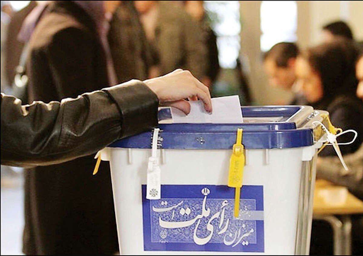 حضور پیرمرد ۱۱۵ ساله قزوینی پای صندوق رأی/ ویدئو