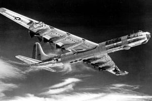 بمب افکن بی-36 ؛ بزرگترین هواپیمای جنگی ساخت آمریکا /ویدئو