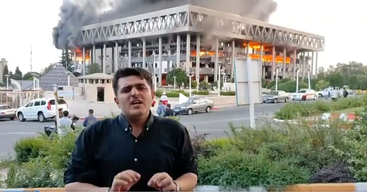 ساختمان شیشهای صدا و سیما به خاطر موشک اسرائیل نسوخت بلکه آتش گرفت و میتوانستند خاموش کنند/ این حرف گفتنش خیلی سخت است و البته تطهیر حمله نیست/ برخی اهل رسانه های حکومتی در جلسات خصوصی از بالا تا پایین به همه فحش میدهند/ ویدئو
