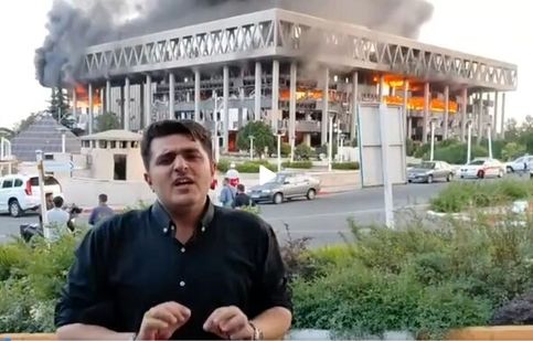 ساختمان شیشه‌ای صدا و سیما به خاطر موشک اسرائیل نسوخت بلکه آتش گرفت و می‌توانستند خاموش کنند/ این حرف گفتنش خیلی سخت است و البته تطهیر حمله نیست/ برخی اهل رسانه های حکومتی در جلسات خصوصی از بالا تا پایین به همه فحش می‌دهند/ ویدئو