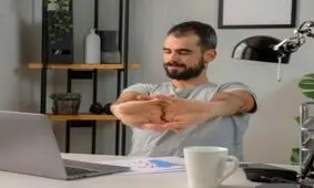 ورزشی ساده و سبک برای کارمندان پشت میز نشین
