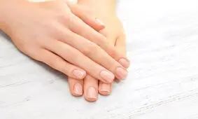 چرا ناخن های دست ۴ برابر سریع تر از پا رشد می‌کنند؟ 