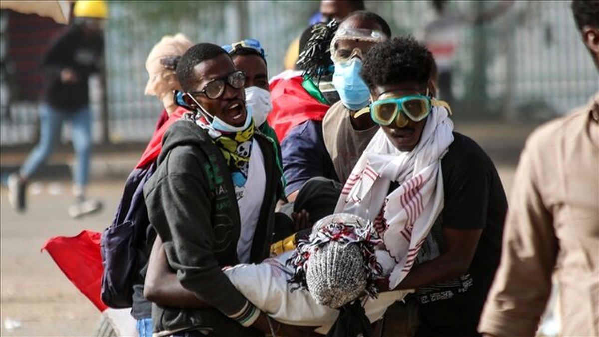 گروههای سیاسی سودانی خواهان نافرمانی مدنی و اعتصاب عمومی شدند/ نشست "دوستان سودان" امروز در ریاض