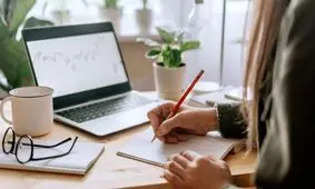 بنویسیم یا تایپ کنیم؛ کدامیک برای تفکر، خلاقیت و آموزش مفیدتر است؟