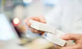 چرا متخصصان پوست موافق مصرف مکمل های کلاژن نیستند؟