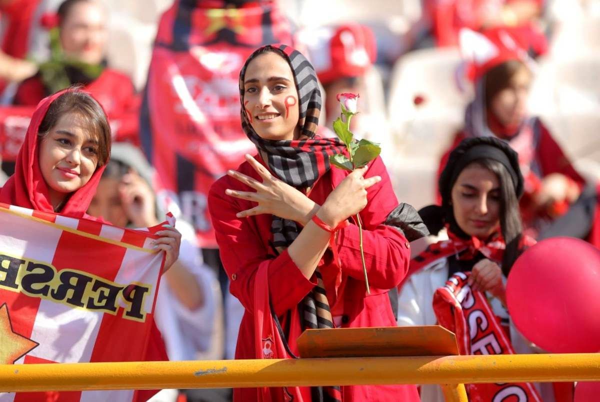 توصیه باشگاه پرسپولیس به زنانی که میخواهند به ورزشگاه بروند