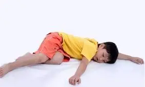 هشدار جدی درباره تشنج کودکان؛ این ۳ عامل بیماری را تشدید می‌کند