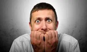 چرا وقتی می‌ترسید چشمتان گرد می‌شود؟