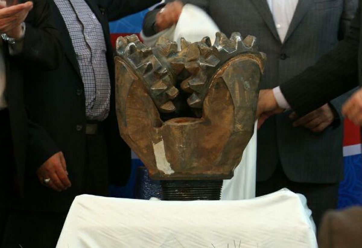 رونمایی از مته دندانه ای ساخت جهاددانشگاهی در نمایشگاه نفت خوزستان