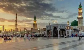 جنجال حضور دو زن با لباس نامناسب در مسجد النبی/ ویدئو