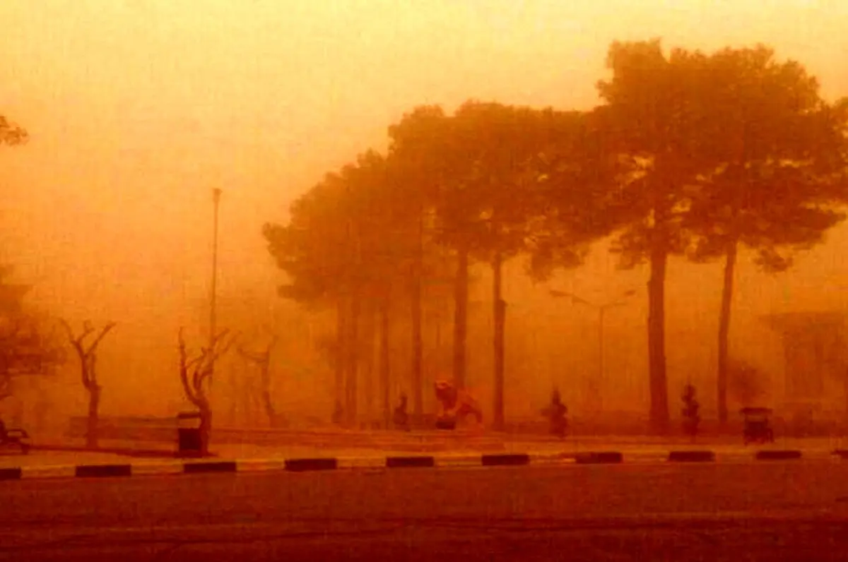 غیرحضوری شدن مدارس و دانشگاه‌های ۶ شهر خوزستان به دلیل بروز گرد و غبار

