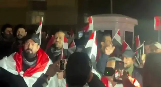 تظاهرات حمایت شهروندان عراقی از حاکمیت کشورشان در بغداد