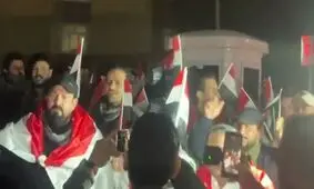 تظاهرات حمایت شهروندان عراقی از حاکمیت کشورشان در بغداد
