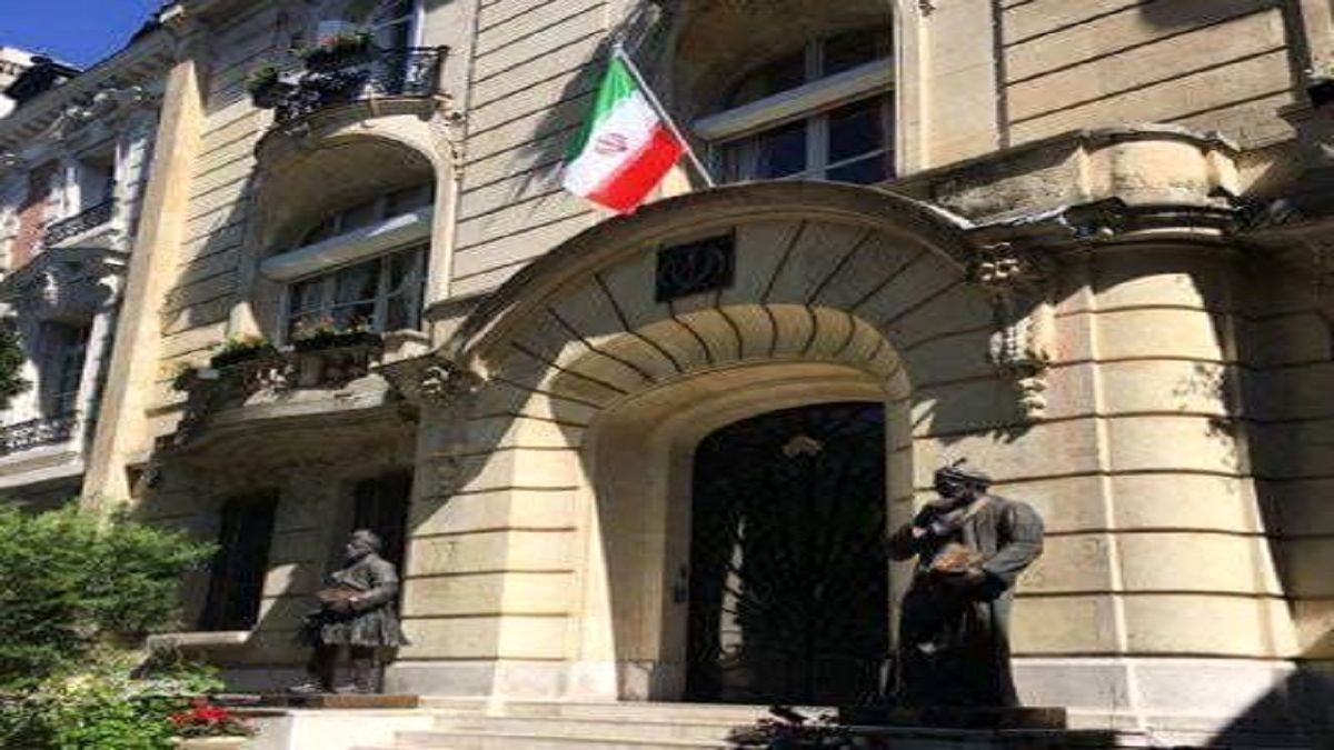 وقوع حادثه امنیتی مقابل سفارت ایران در پاریس/ بازداشت فردی که تهدید کرد خود را نزدیک ساختمان دیپلماتیک ایران منفجر میکند/ ویدئو