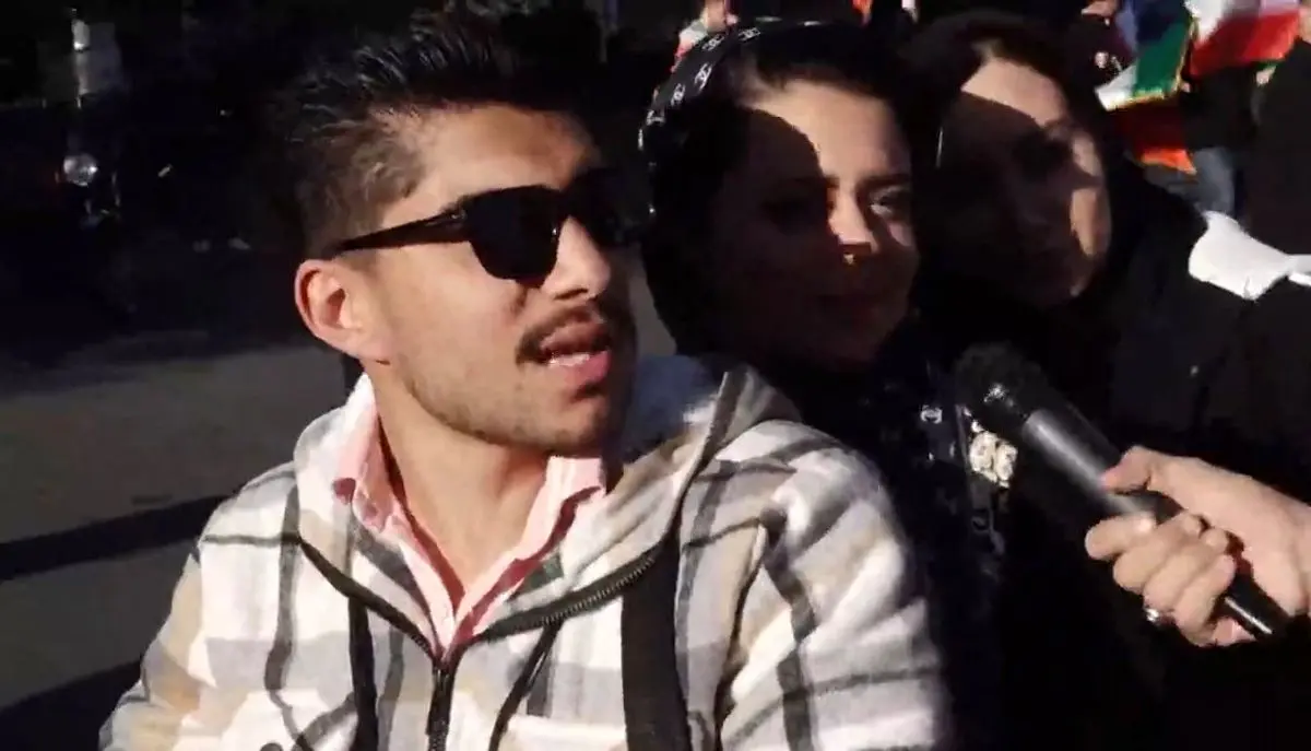  پخش شیرینی توسط یک خانواده در پی هدف قرارگرفتن جنگنده آمریکایی | فیلم