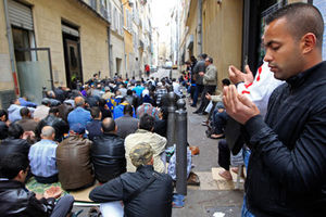 تعطیل شدن ۲۱ مسجد در فرانسه