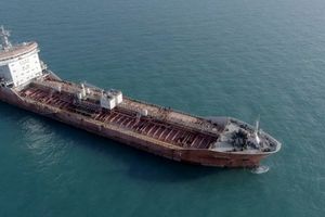 جزئیات جدید از توقیف نفتکش متخلف در دریای عمان/ ویدئو