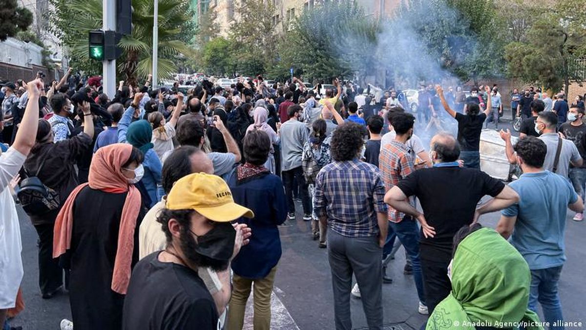 روایت روزنامه دولت از جنس اعتراضات مردم و مرجعیت فکری آن

