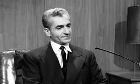 سفر در زمان؛ «محمدرضا پهلوی و همسر سومش فرح» در فرانسه؛ سال 1342/ عکس