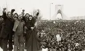 عکس‌های تماشایی از بهمن ۱۳۵۷، از کاخ نیاوران تا خیابان انقلاب
