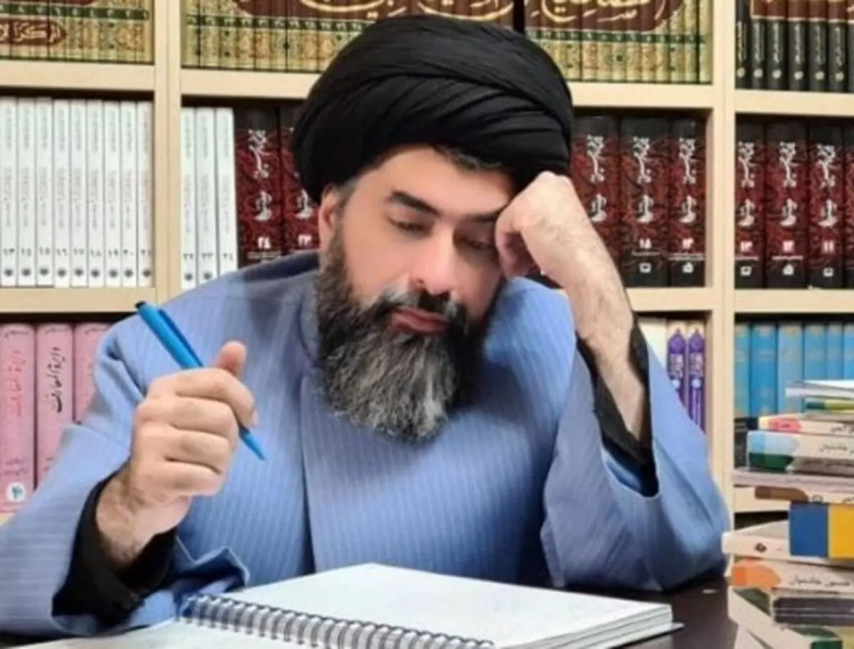 استاد حوزه: علی کریمی باید ۸۰ ضربه شلاق بخورد