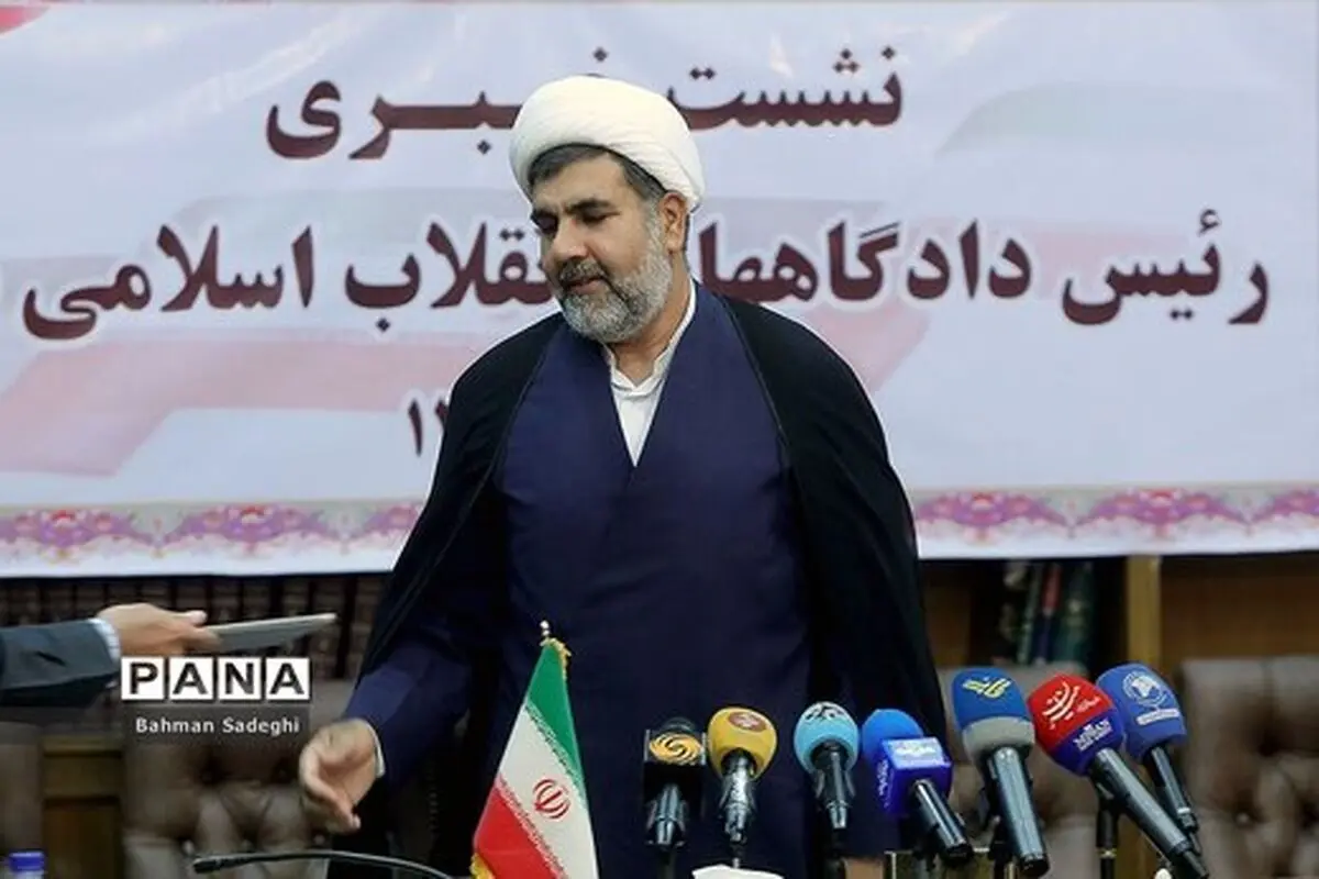 دانشجو با «داعشجو» فرق می‌کند/ با دانشجویان خاطی، برخورد قانونی شود
