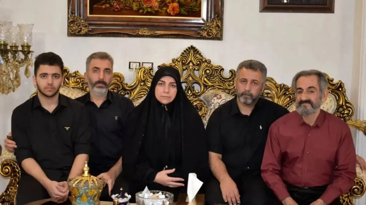 زلزله 7 ریشتری در زندگی خانواده رشتی بعد آزادی از گروگانگیری 29 ماهه/ هیچکس حتی مردم رشت به دادمان نمی رسند/ آزادی بدتر از اسارت/ ویدئو 