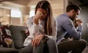علت خبرچینی همسر چیست و با خبرچینی همسر چه کنیم؟