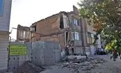ریزش آوار منزل سه‌طبقه در بلوار وکیل‌آباد مشهد