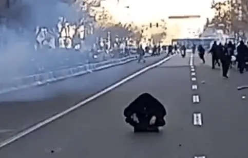 تصاویر دوربین پلیس از ماجرای نمادسازی جدید ضدانقلاب