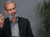 زارعی: اگر آمریکا بر تنگه هرمز مسلط است، چرا هر روز مجبور به تکرار این ادعاست؟