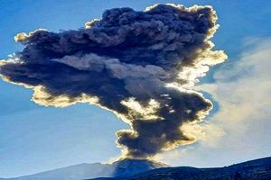 فوران آتشفشان اوبی‌ناس در پرو/ ویدئو