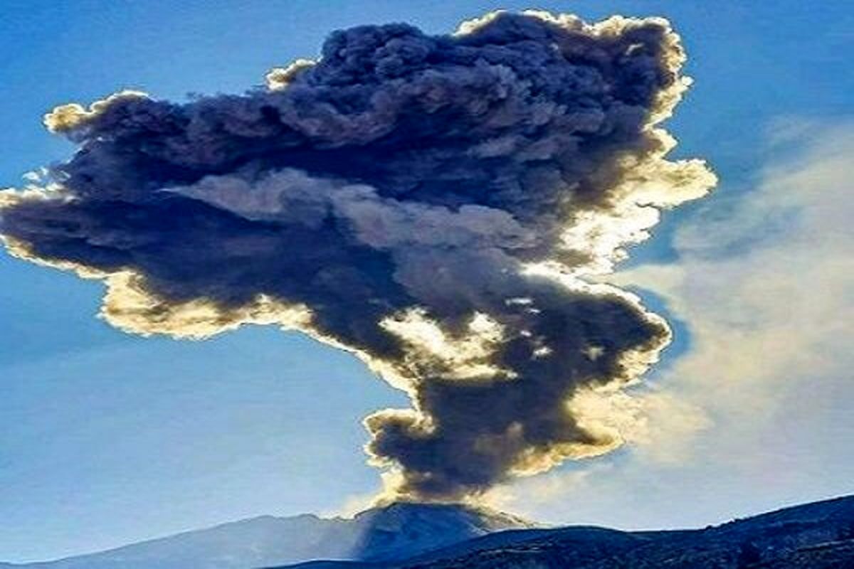 فوران آتشفشان اوبیناس در پرو/ ویدئو