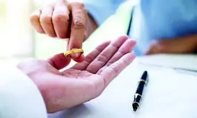 زنم را طلاق می‌دهم چون ازدواج قبلی‌اش را پنهان کرده بود