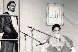 سخنرانی پرحرارت مرحوم سید محمود دعایی در محضر امام خمینی (ره)/ ویدئو
