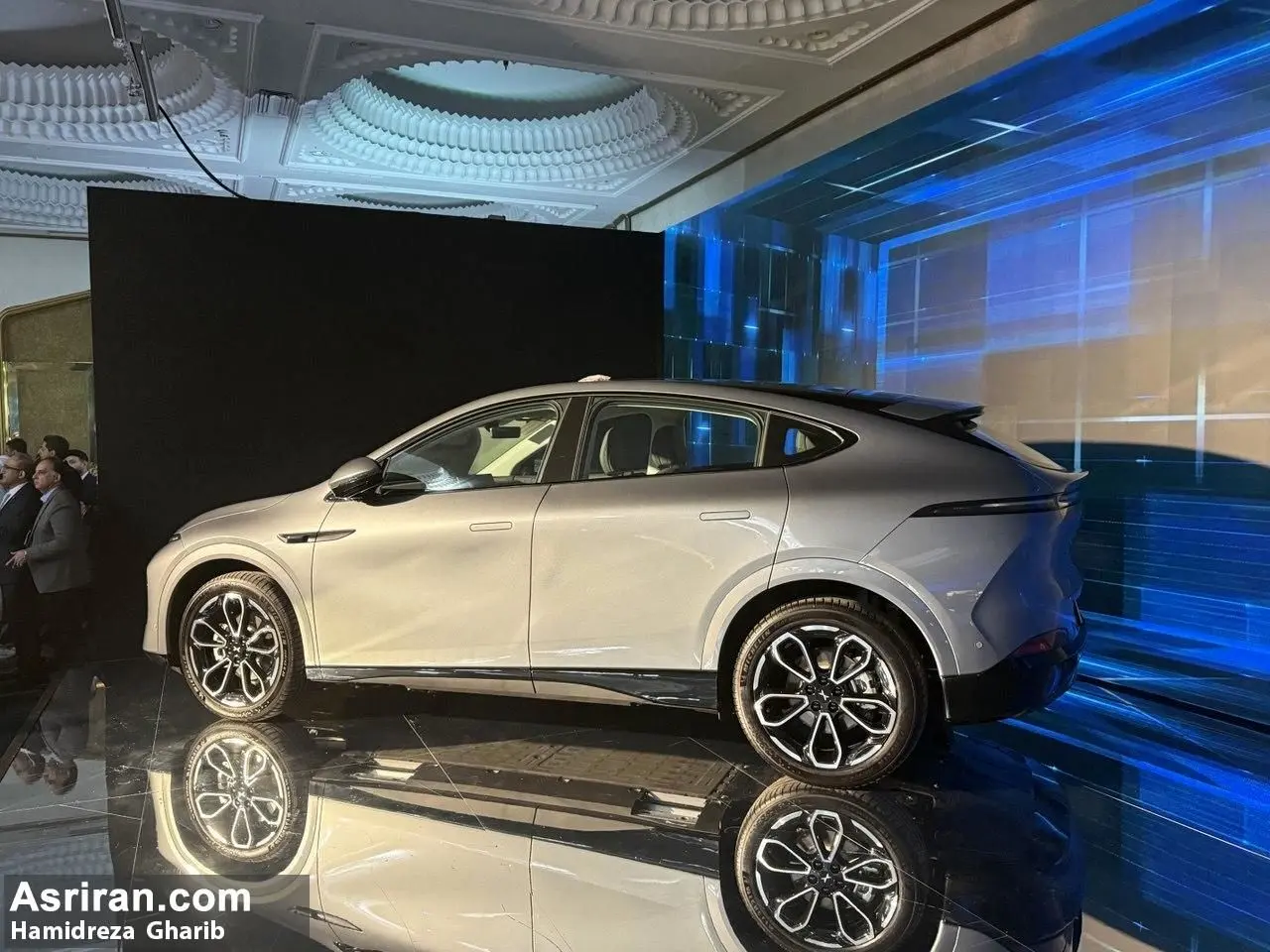 رونمایی سه خودرو G9، مونا M03 و G6 توسط ایکس موتورز در تهران/ غول های فناوری به ایران آمدند (+عکس و مشخصات خودرو)