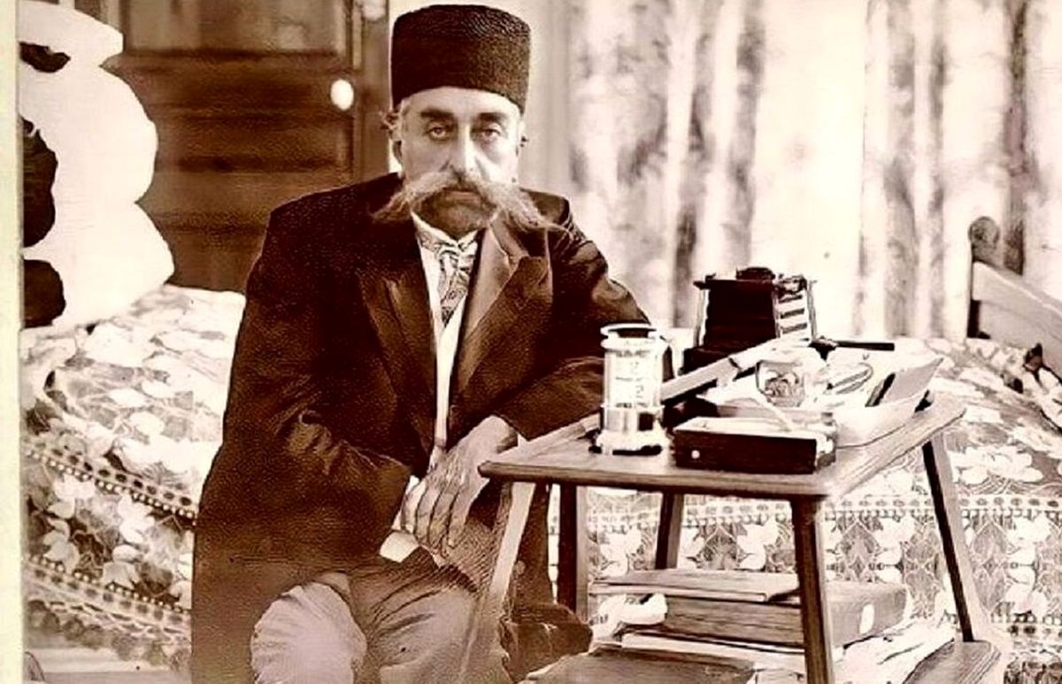 سفر در زمان؛ خاطرات مظفرالدین‌شاه: امشب عید مولود ماست؛ حاجب‌الدوله خبر برف و بارندگی تبریز را عرض کرده بود که ان‌شاءالله اسباب ارزانی و فراوانی خواهد بود 