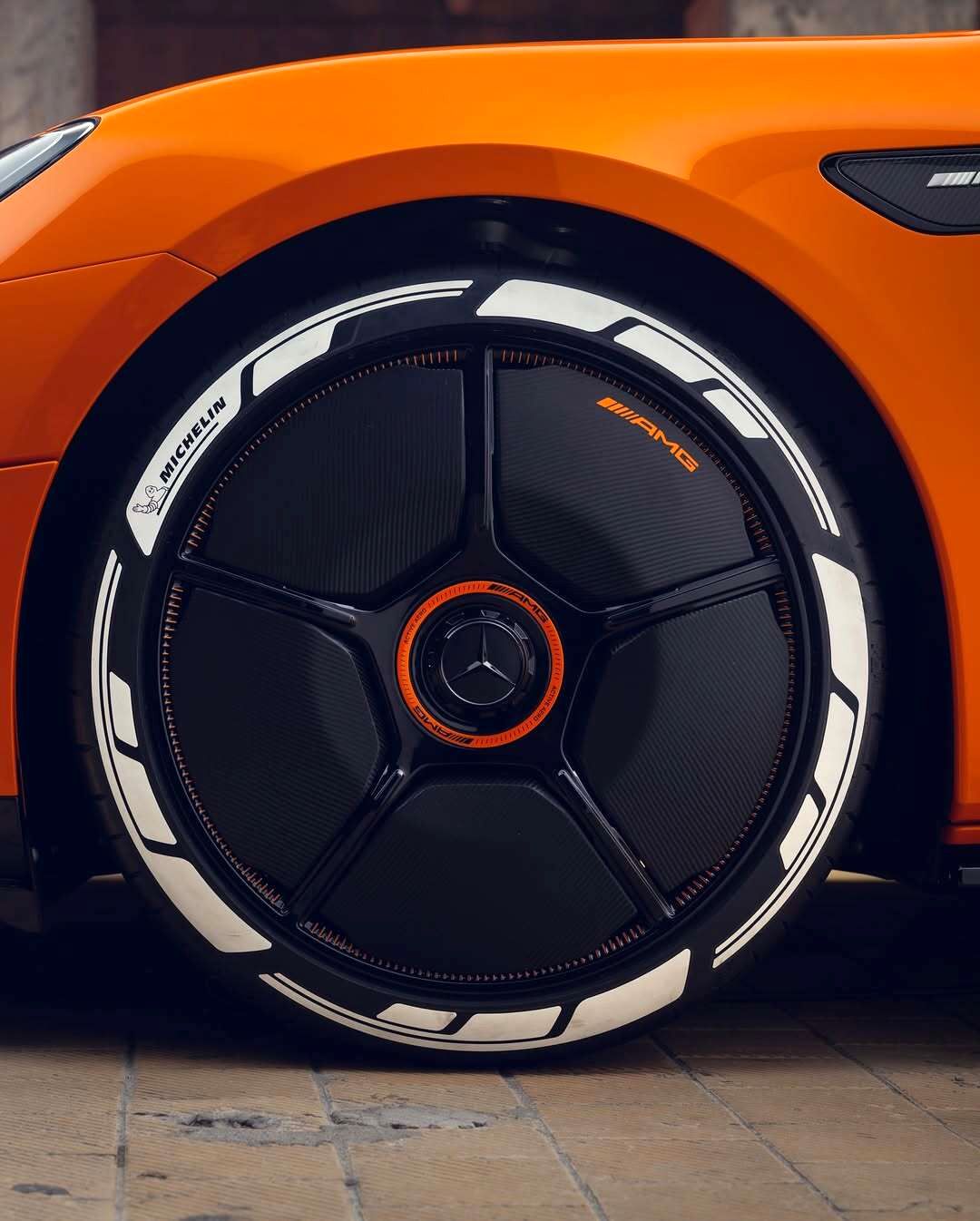 مرسدس بنز AMG GT XX؛ جدیدترین و یک اولین در جهان خودرو(+فیلم و عکس)