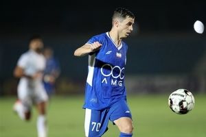 ماجرای عدم بازگشت دو بازیکن استقلال به ایران