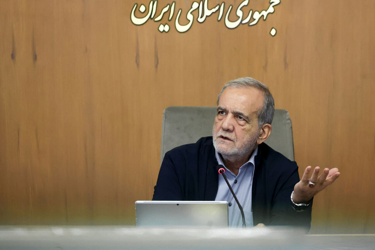 پزشکیان: با بگیر و ببند و اخراج، جامعه اصلاح نمیشود