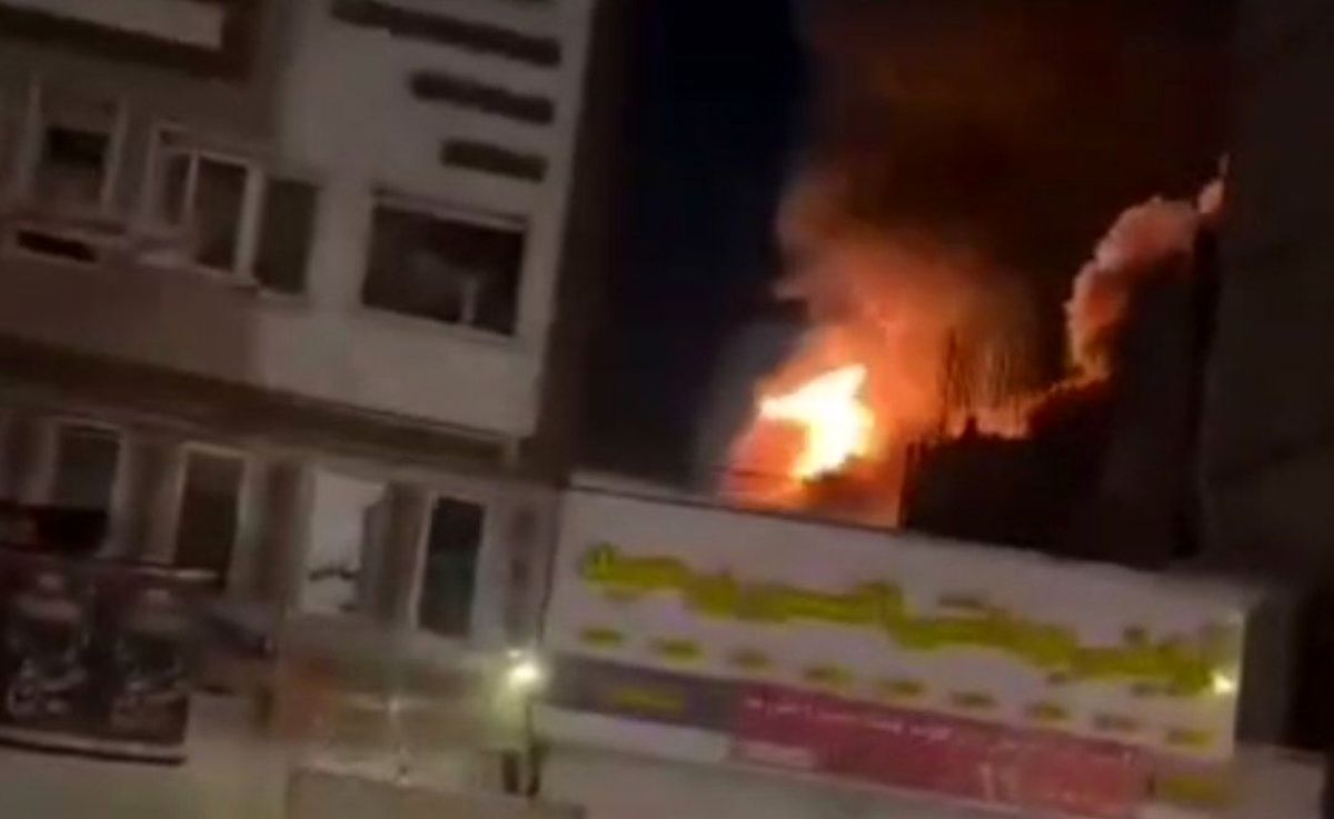 آتشسوزی شبانه در مشهد / ویدئو