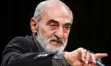 حسین شریعتمداری هم قبول کرد و مخالف برخوردهای سخت درباره حجاب شد/ برای برخورد با کشف حجاب، بگیر و ببند به جایی نمی رسد